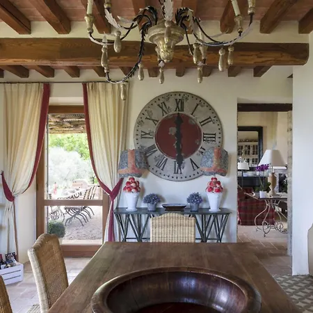 Rustic Torre With Panorama View In Umbria Villa Pierantonio